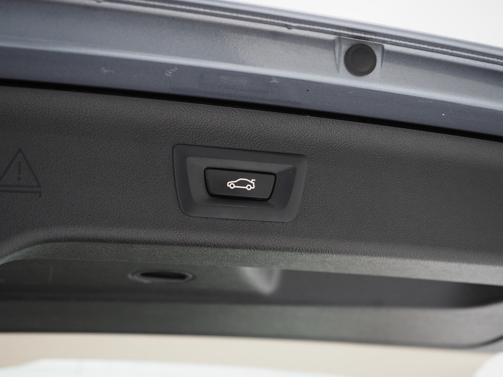 BMW 5 Serie Touring 520e Business Edition Plus 77