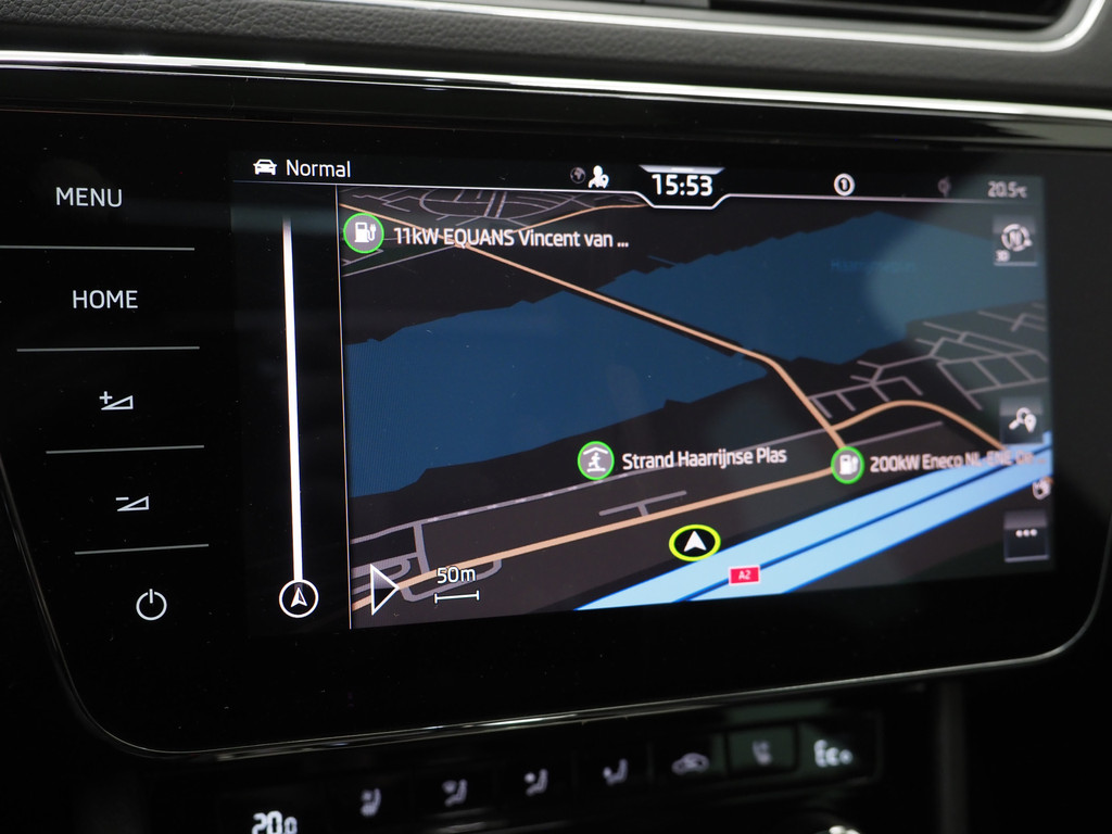 Škoda Superb Combi 1.4 TSI iV Laurin & Klement 29