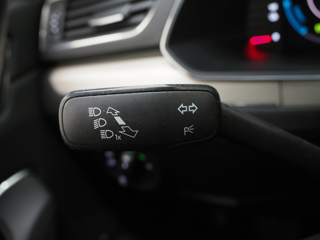 Škoda Superb Combi 1.4 TSI iV Laurin & Klement 68