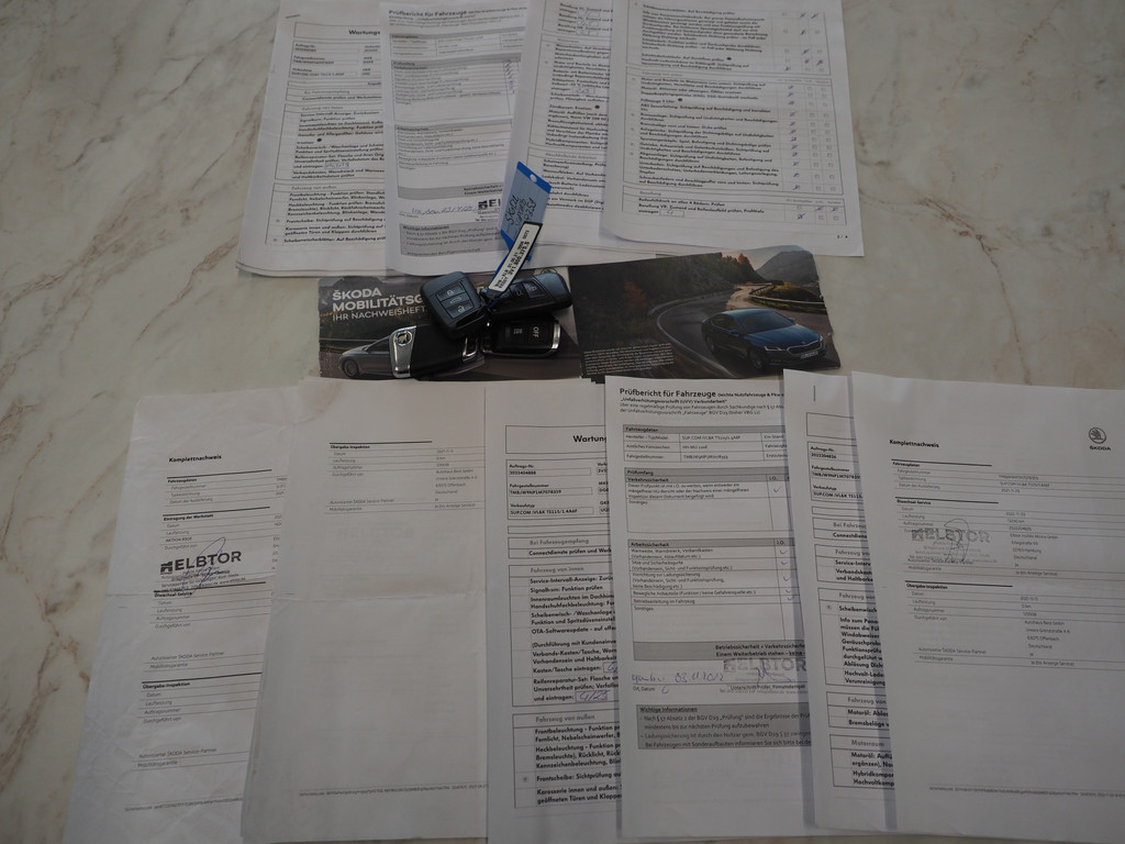 Škoda Superb Combi 1.4 TSI iV Laurin & Klement 7