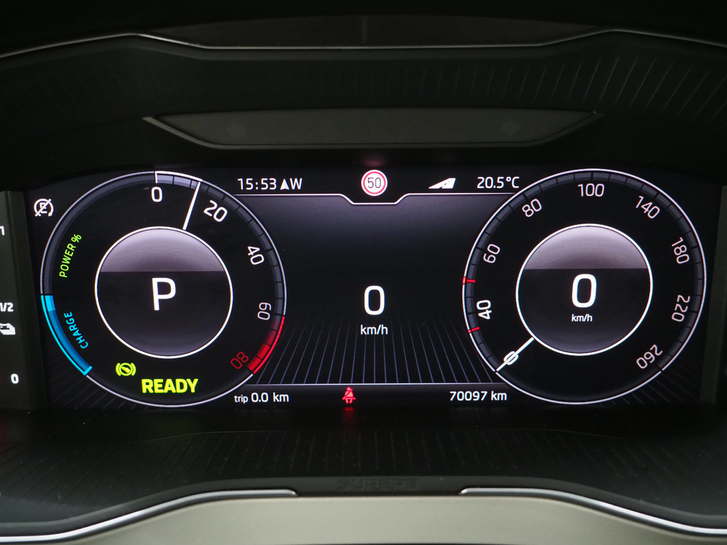 Škoda Superb Combi 1.4 TSI iV Laurin & Klement 72