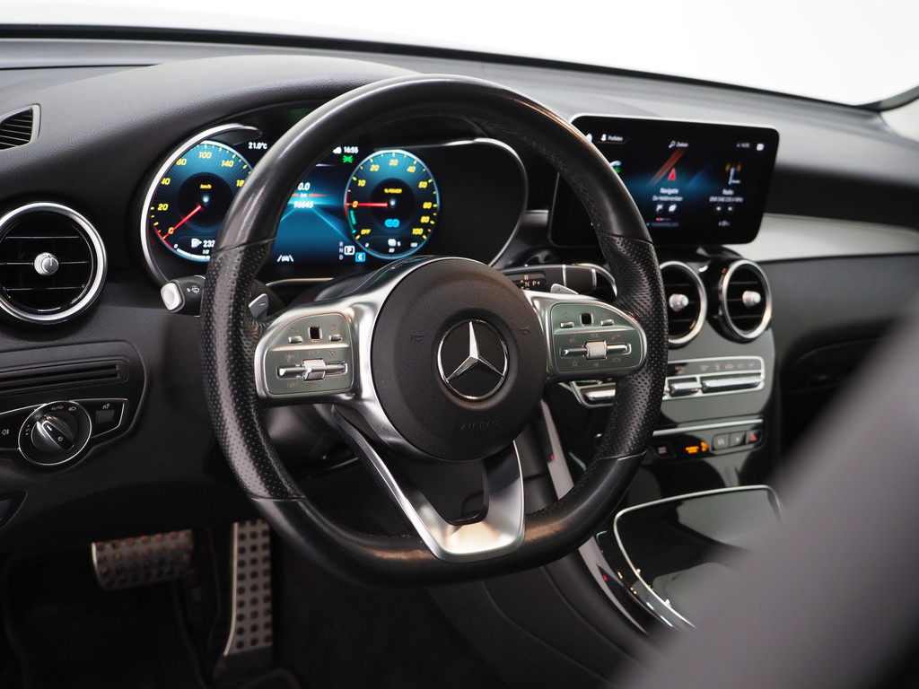 Mercedes-Benz GLC 300e 4MATIC AMG 18