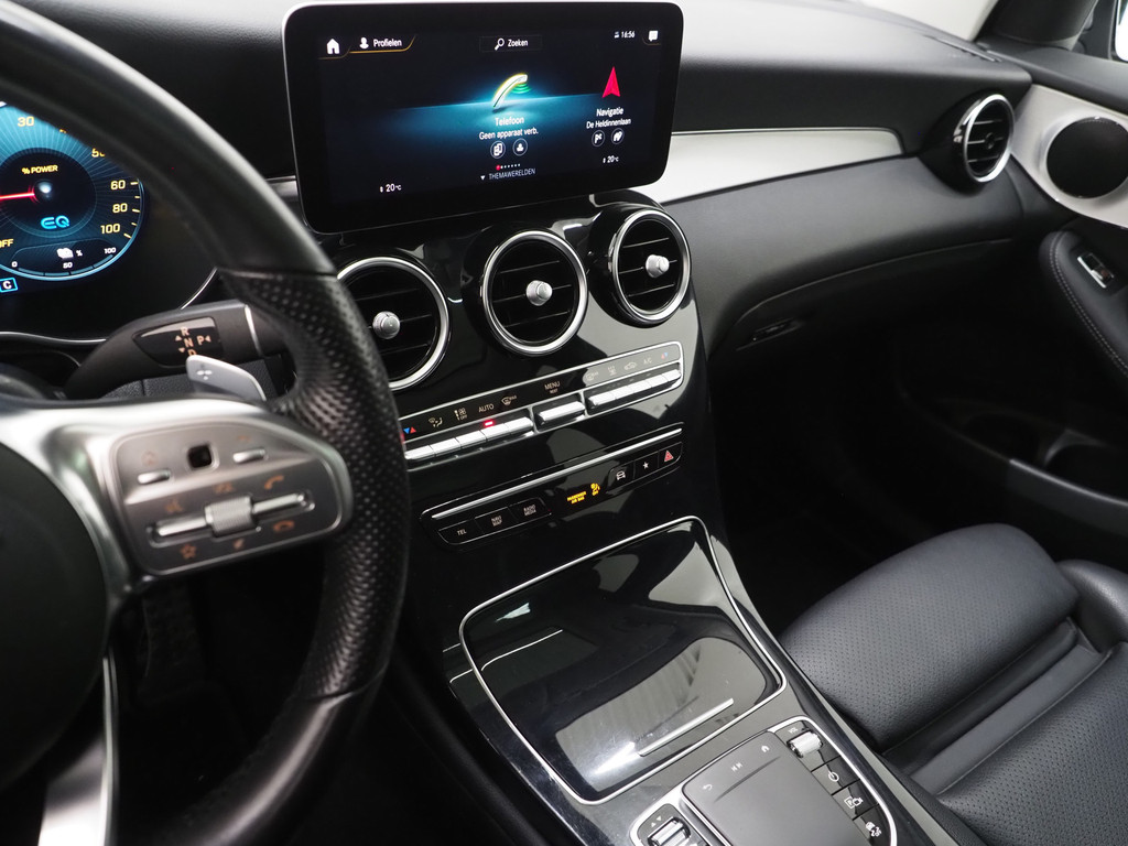 Mercedes-Benz GLC 300e 4MATIC AMG 34