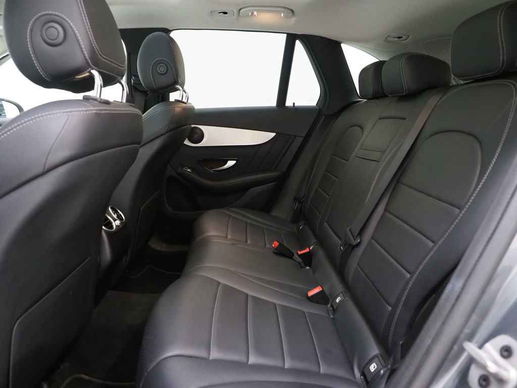 Mercedes-Benz GLC 300e 4MATIC AMG 36
