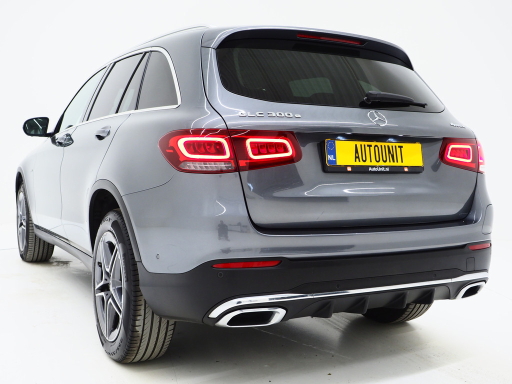 Mercedes-Benz GLC 300e 4MATIC AMG 42