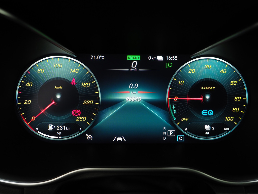 Mercedes-Benz GLC 300e 4MATIC AMG 67