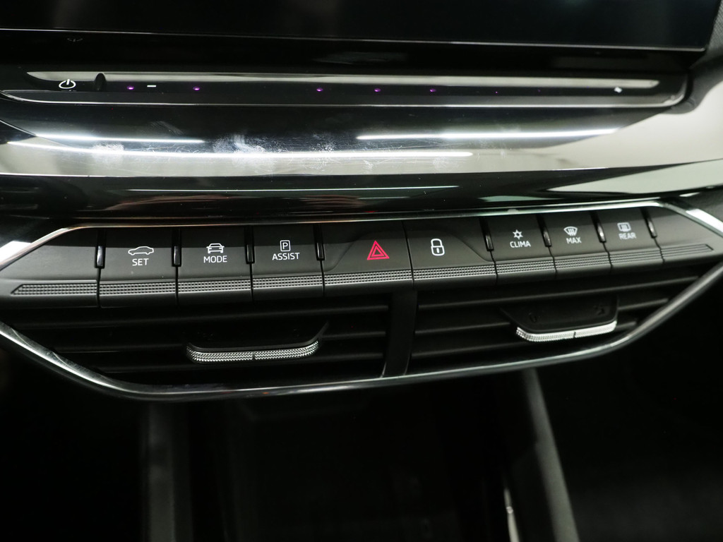 Škoda Octavia Combi 1.4 TSI iV PHEV Style 38