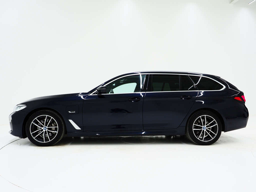 BMW 5 Serie Touring 530e xDrive M Sport 1