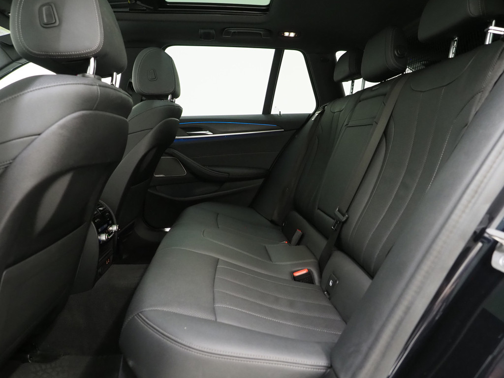 BMW 5 Serie Touring 530e xDrive M Sport 37