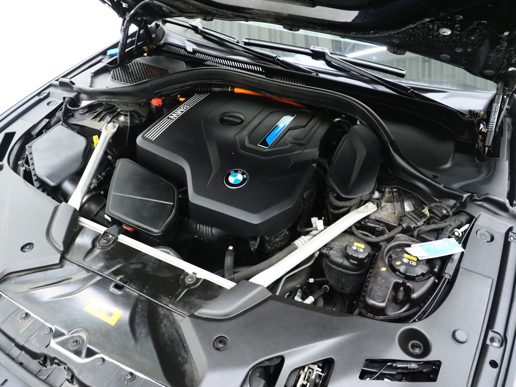 BMW 5 Serie Touring 530e xDrive M Sport 6