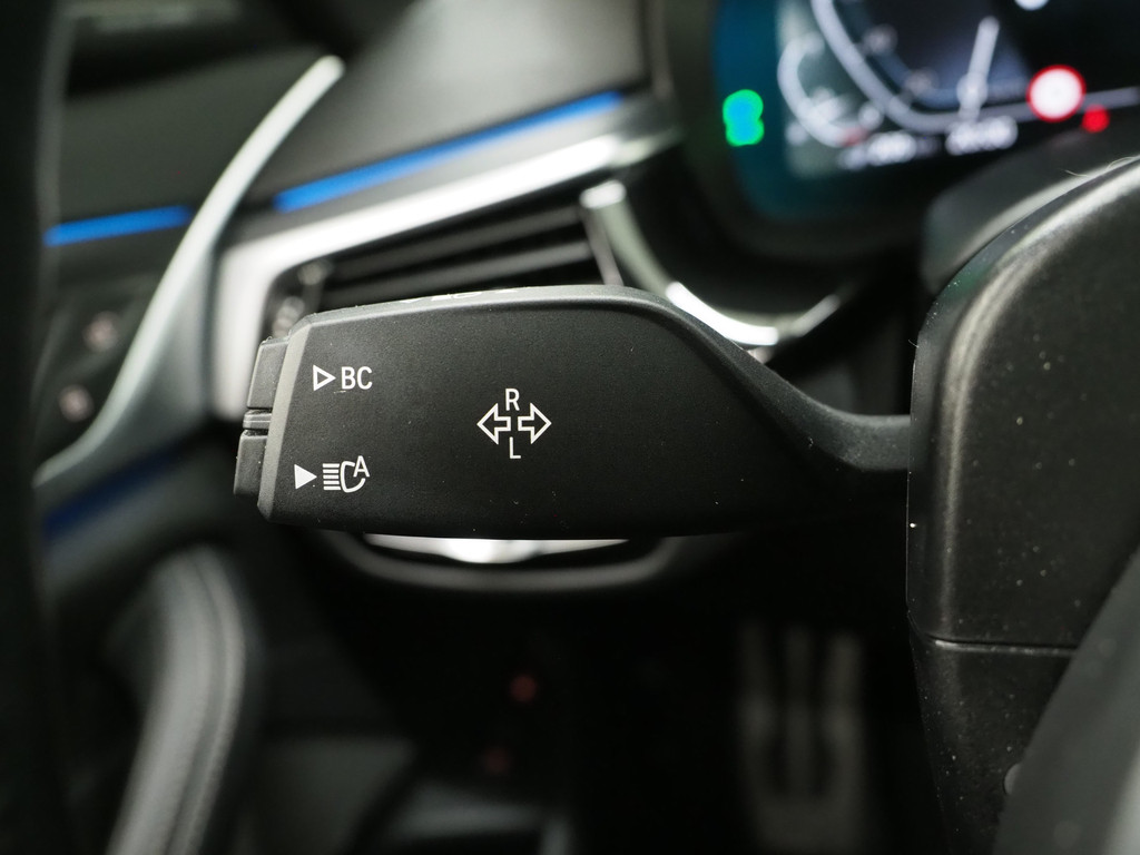 BMW 5 Serie Touring 530e xDrive M Sport 65