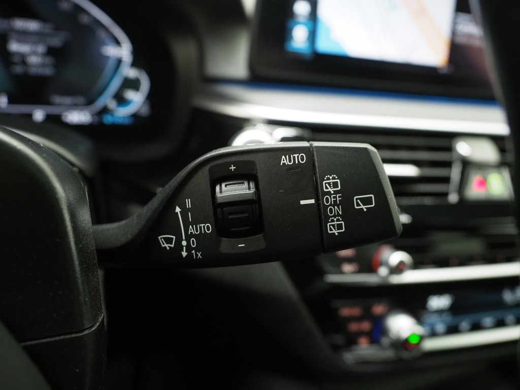 BMW 5 Serie Touring 530e xDrive M Sport 68