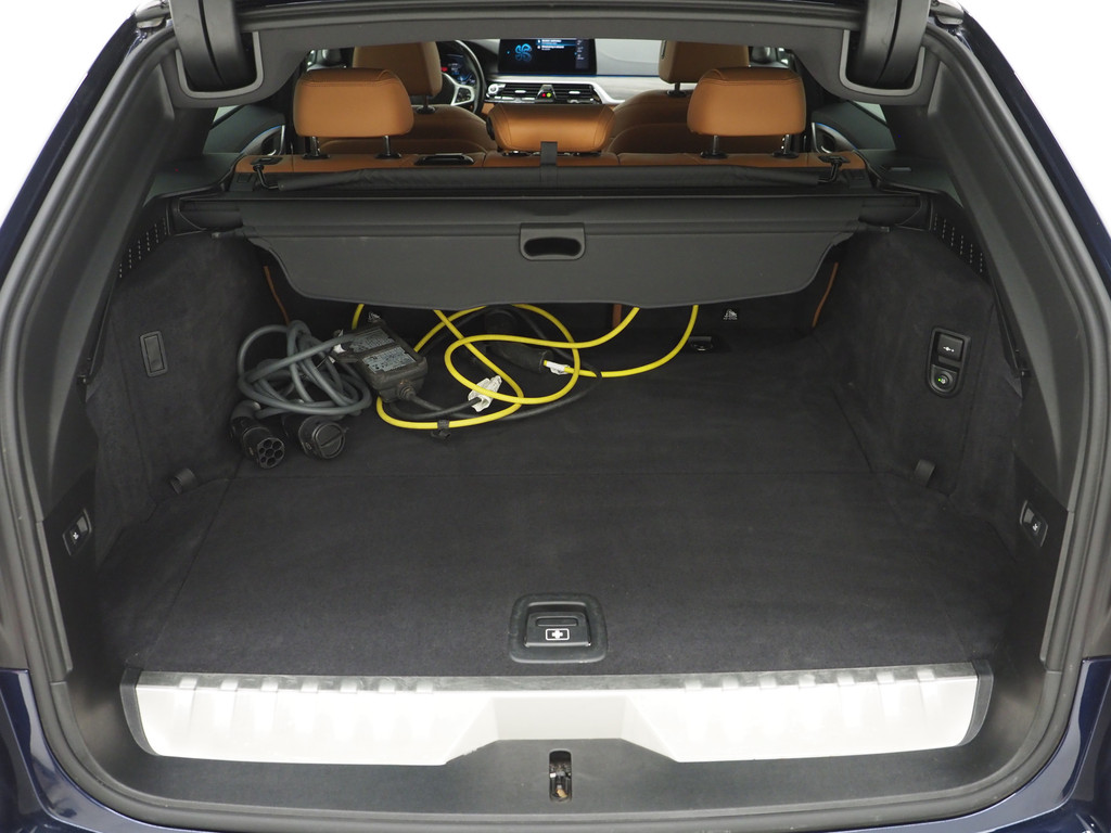 BMW 5 Serie Touring 530e Luxury Line 42