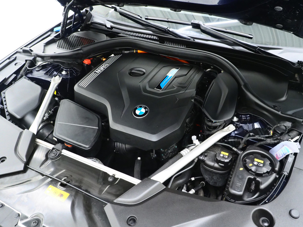 BMW 5 Serie Touring 530e Luxury Line 51