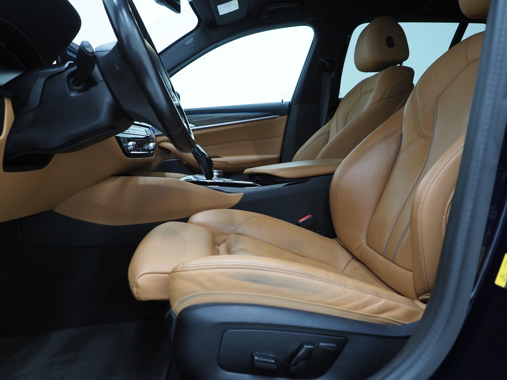 BMW 5 Serie Touring 530e Luxury Line 61