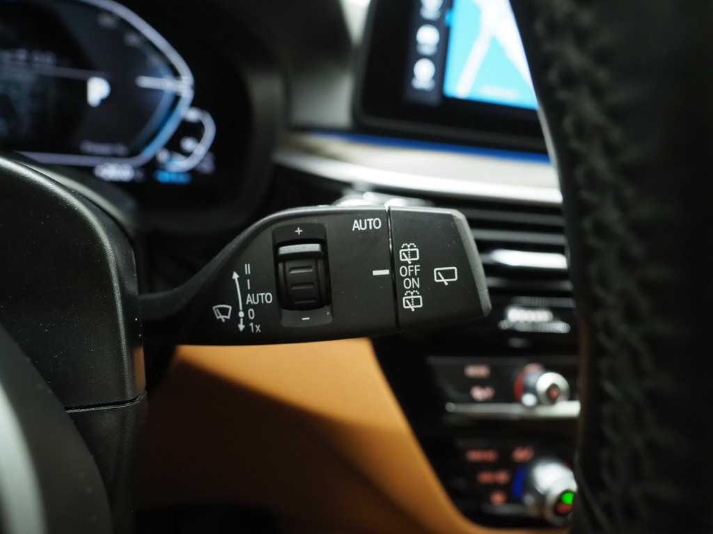 BMW 5 Serie Touring 530e Luxury Line 71