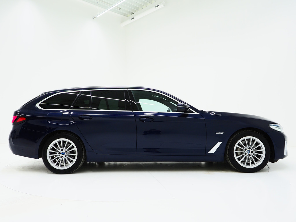 BMW 5 Serie Touring 530e Luxury Line 8