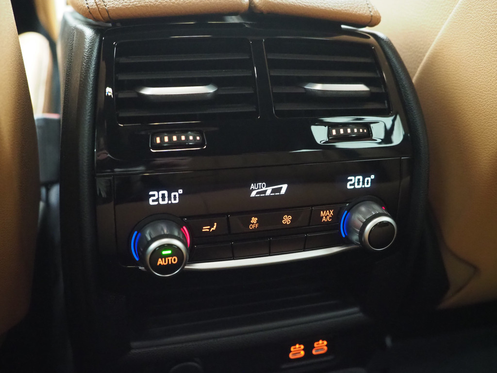 BMW 5 Serie Touring 530e Luxury Line 84