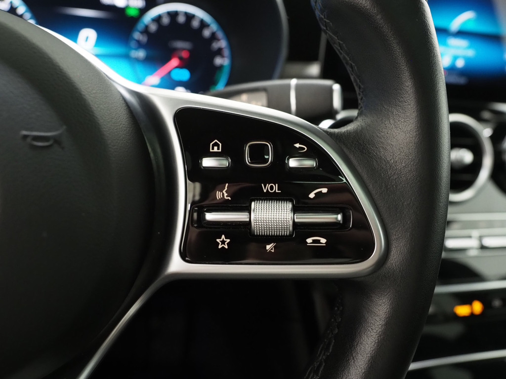 Mercedes-Benz GLC 300e 4MATIC 24