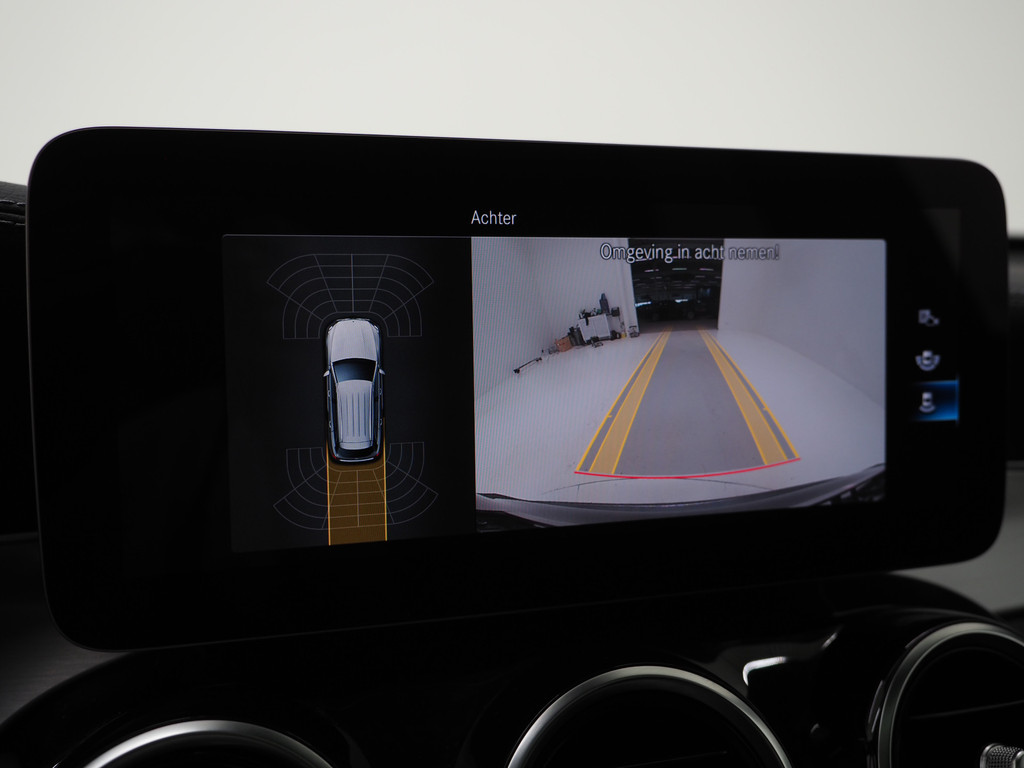 Mercedes-Benz GLC 300e 4MATIC 30