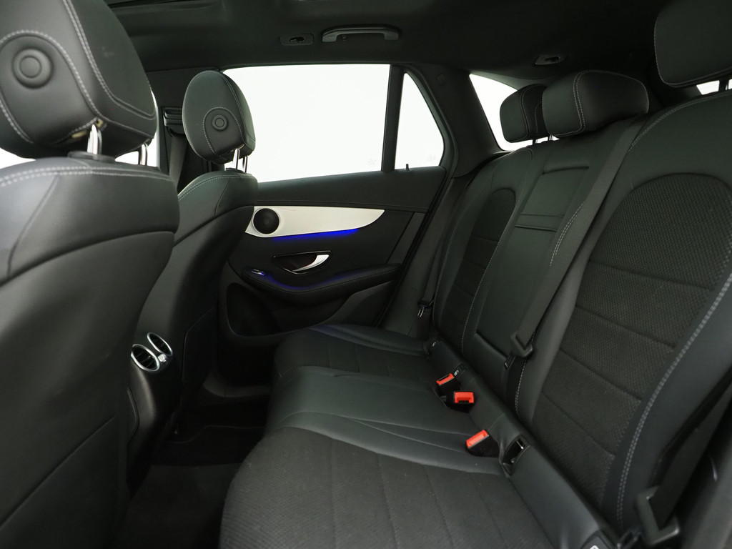 Mercedes-Benz GLC 300e 4MATIC 35