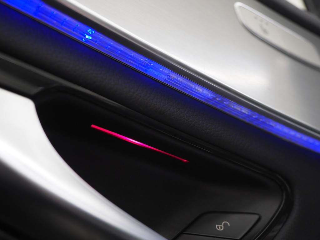 Mercedes-Benz GLC 300e 4MATIC 58