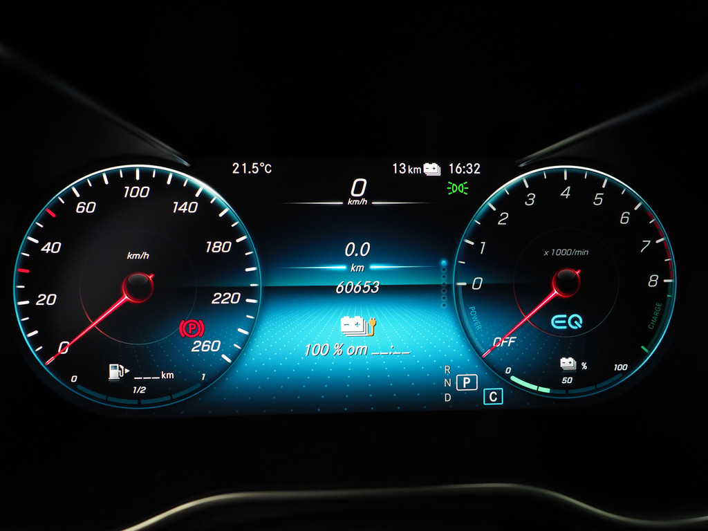 Mercedes-Benz GLC 300e 4MATIC 65