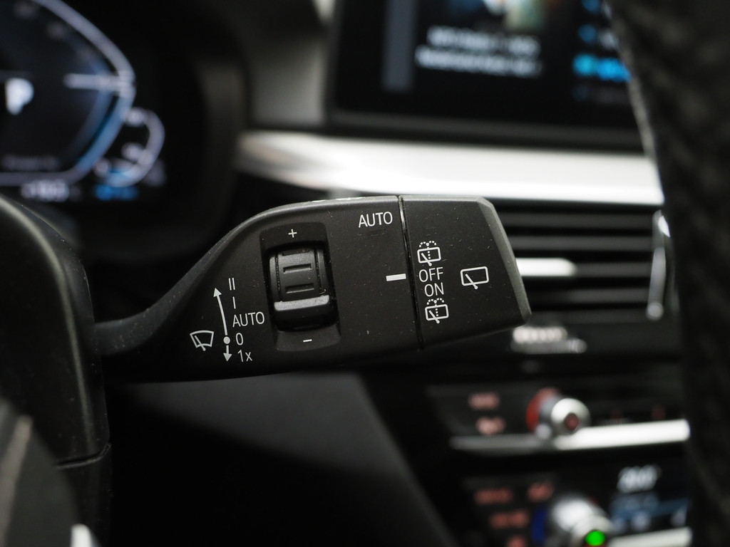 BMW 5 Serie Touring 530e xDrive 23