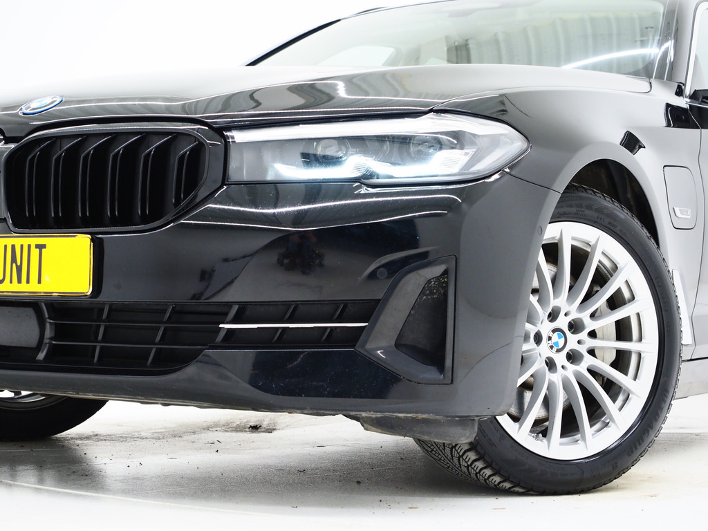 BMW 5 Serie Touring 530e xDrive 3