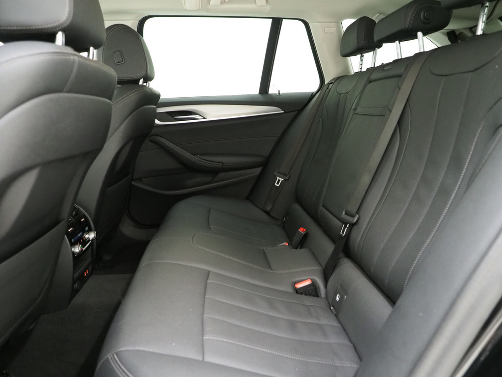 BMW 5 Serie Touring 530e xDrive 35