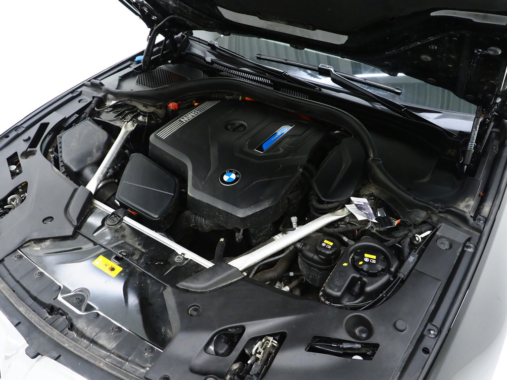 BMW 5 Serie Touring 530e xDrive 4