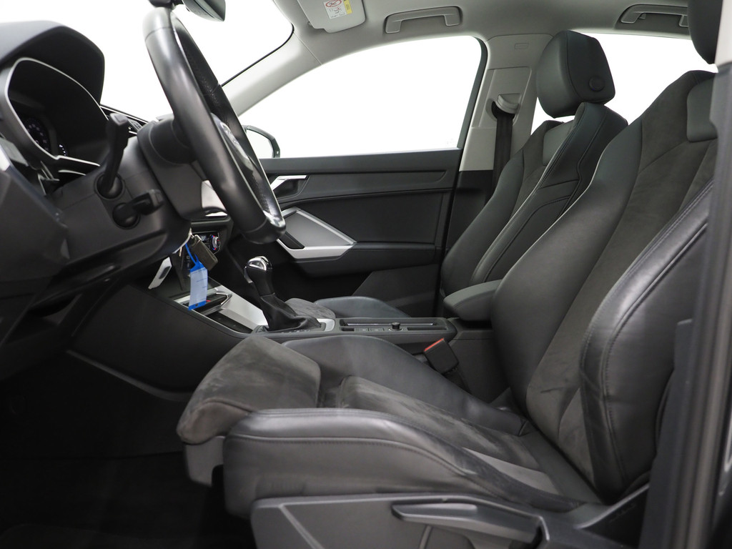 Audi Q3 Sportback 45 TFSI e Edition Full Black 13