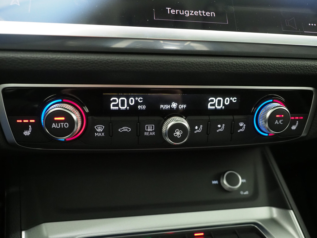 Audi Q3 Sportback 45 TFSI e Edition Full Black 29