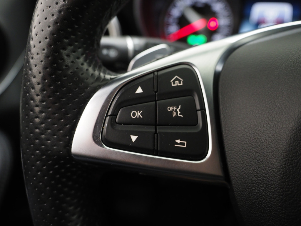 Mercedes-Benz C-Klasse Estate 180 AMG 22