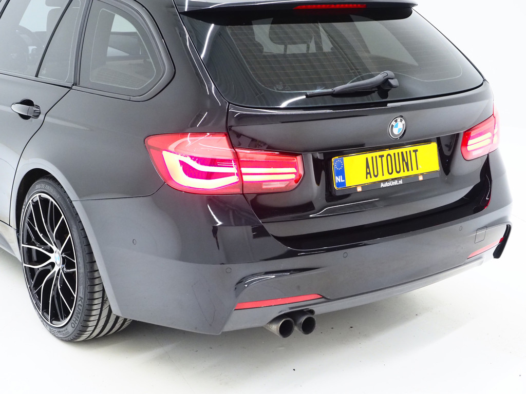 BMW 3 Serie Touring 320i M Sport Shadow 12