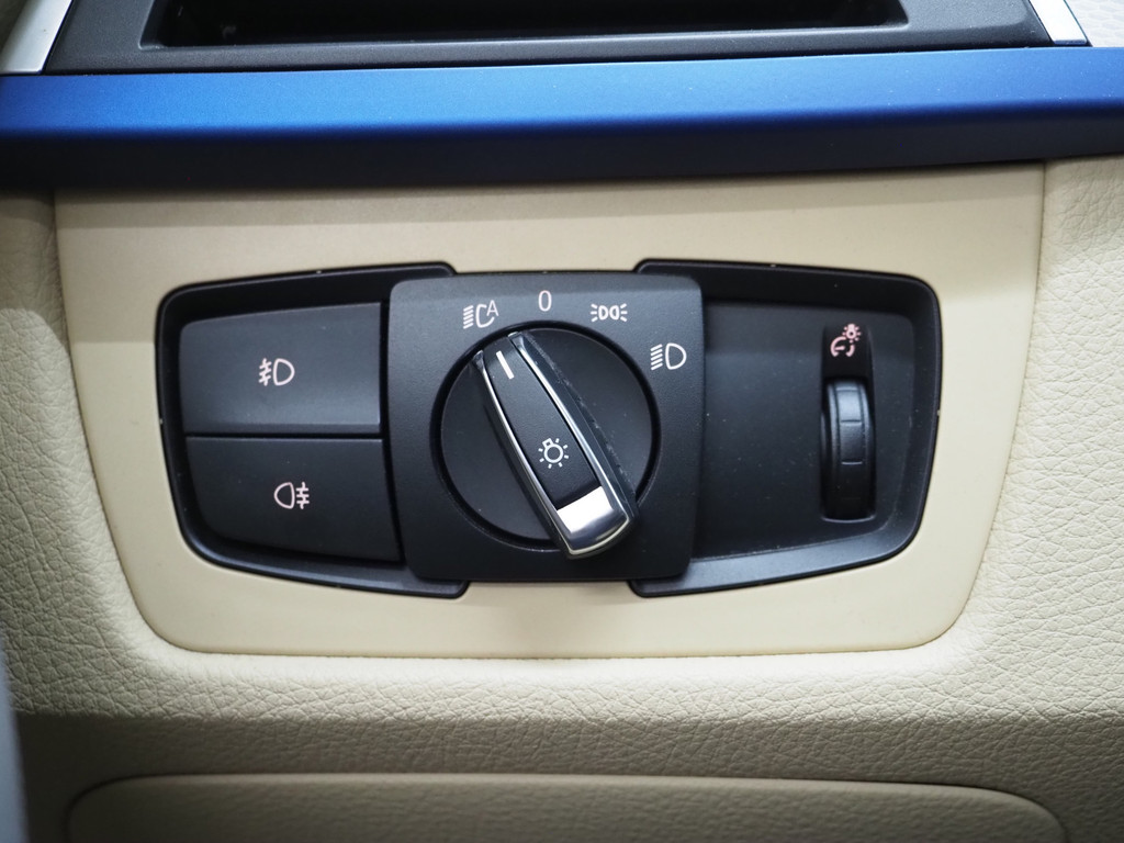 BMW 3 Serie Touring 320i M Sport Shadow 19