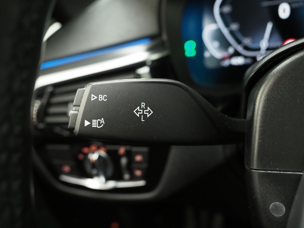 BMW 5 Serie Touring 530e xDrive M Sport 24