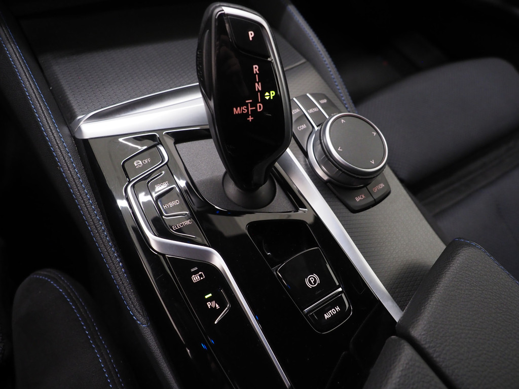 BMW 5 Serie Touring 530e xDrive M Sport 36