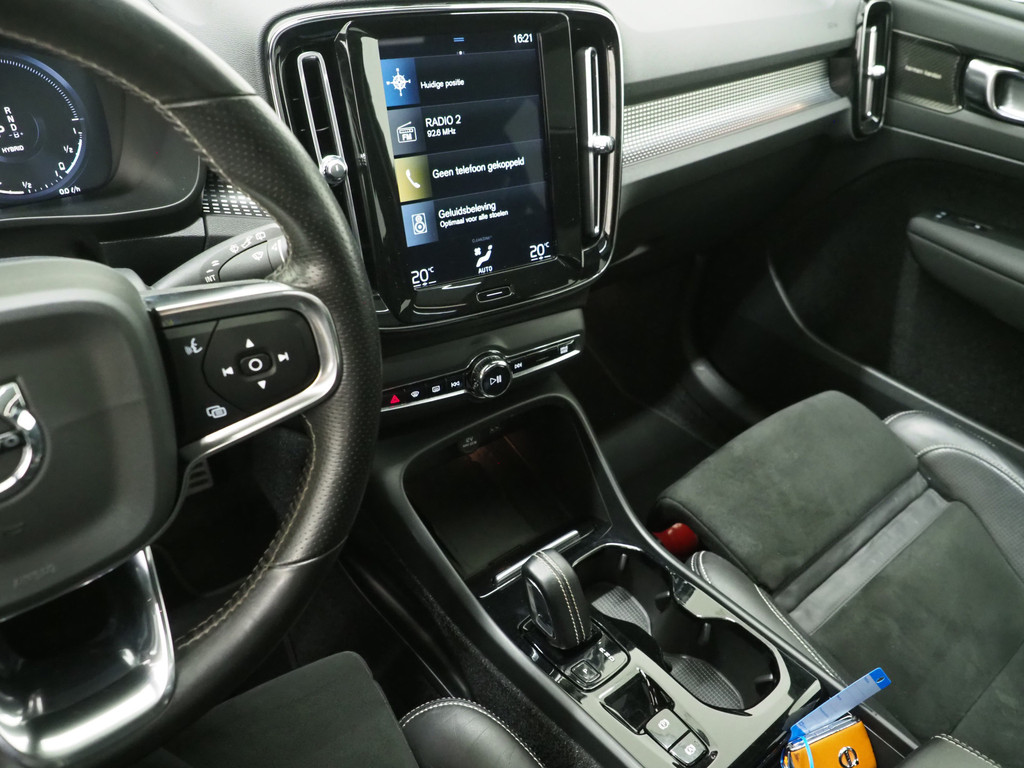 Volvo XC40 1.5 T5 Recharge R-Design 28