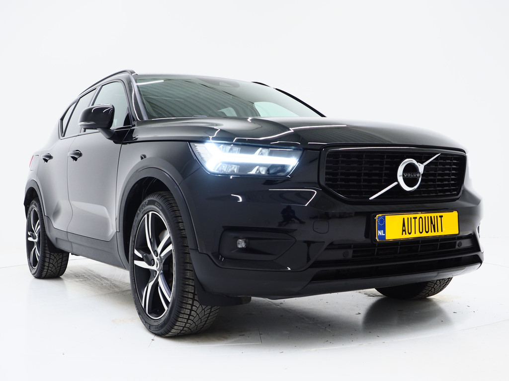 Volvo XC40 1.5 T5 Recharge R-Design 46