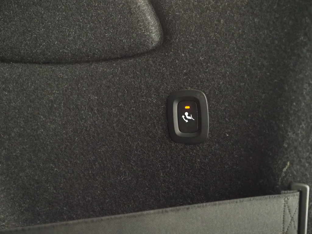 Volvo XC40 1.5 T5 Recharge R-Design 70