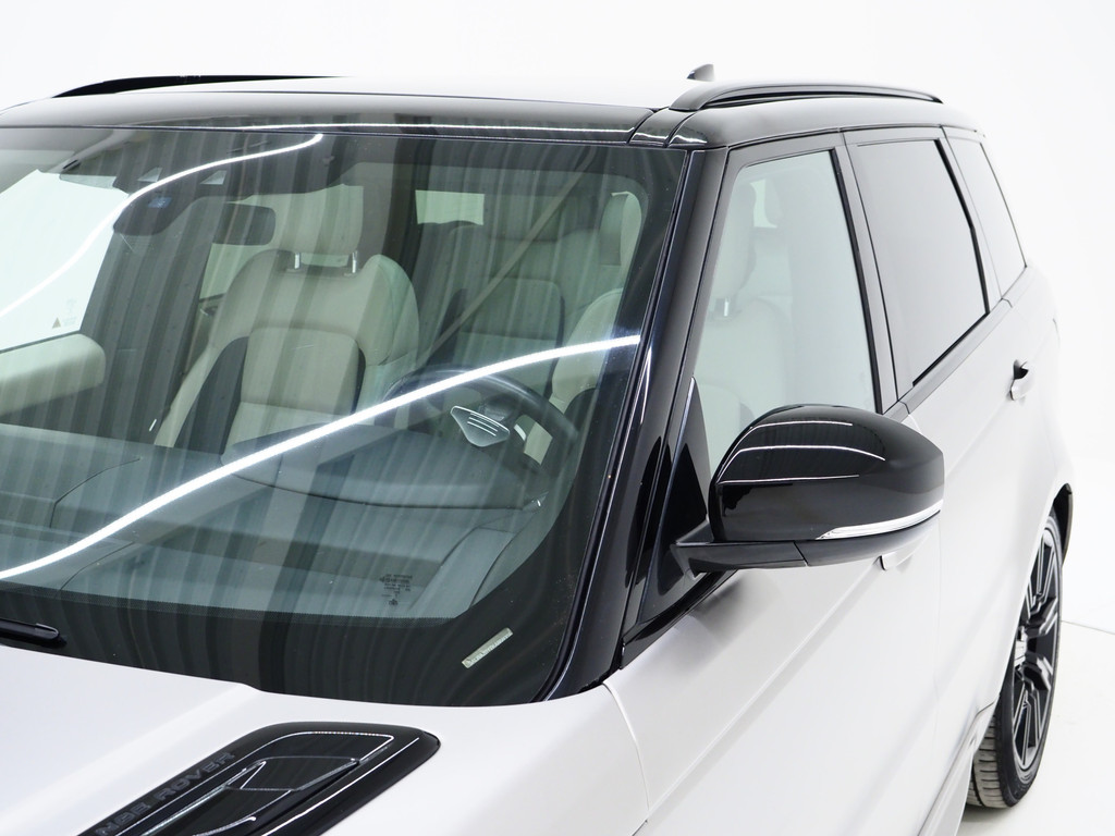 Land Rover Range Rover Sport 2.0 P400e HSE Dynamic SVO Satin 11