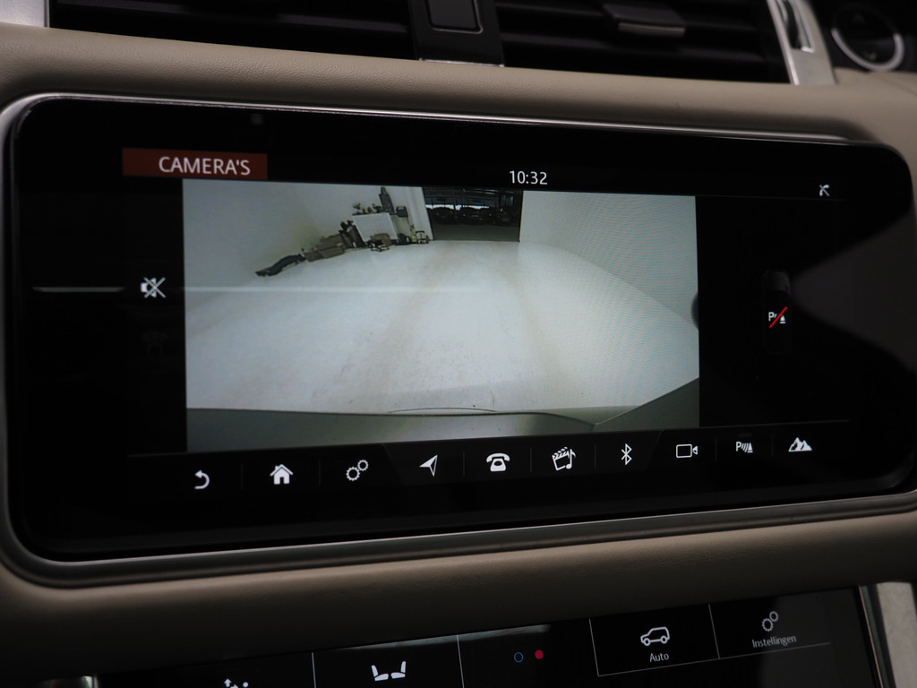 Land Rover Range Rover Sport 2.0 P400e HSE Dynamic SVO Satin 30