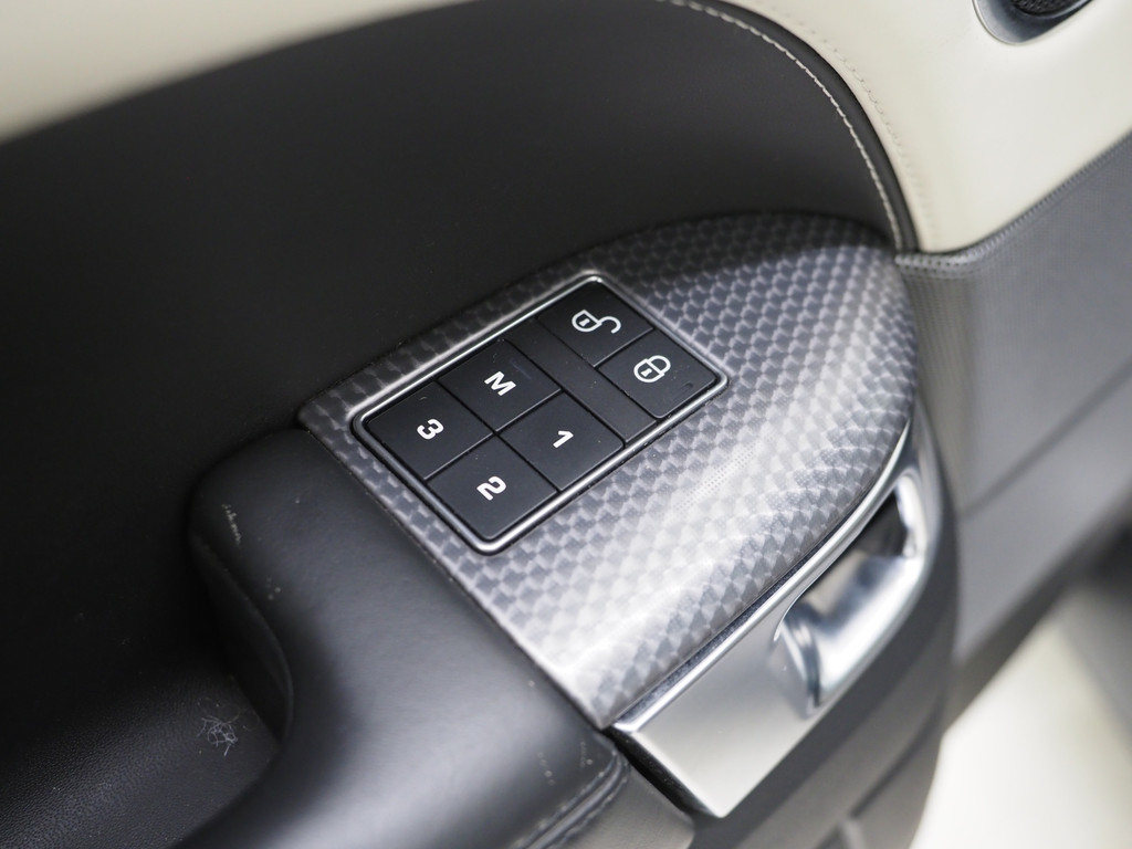 Land Rover Range Rover Sport 2.0 P400e HSE Dynamic SVO Satin 62