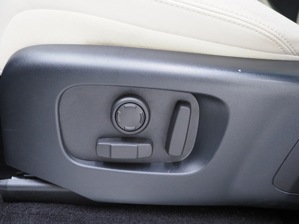 Land Rover Range Rover Sport 2.0 P400e HSE Dynamic SVO Satin 64