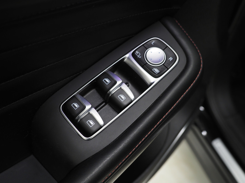 MG EHS 1.5 TGDI Luxury 17