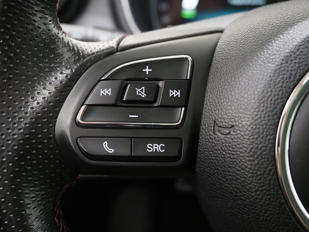 MG EHS 1.5 TGDI Luxury 22