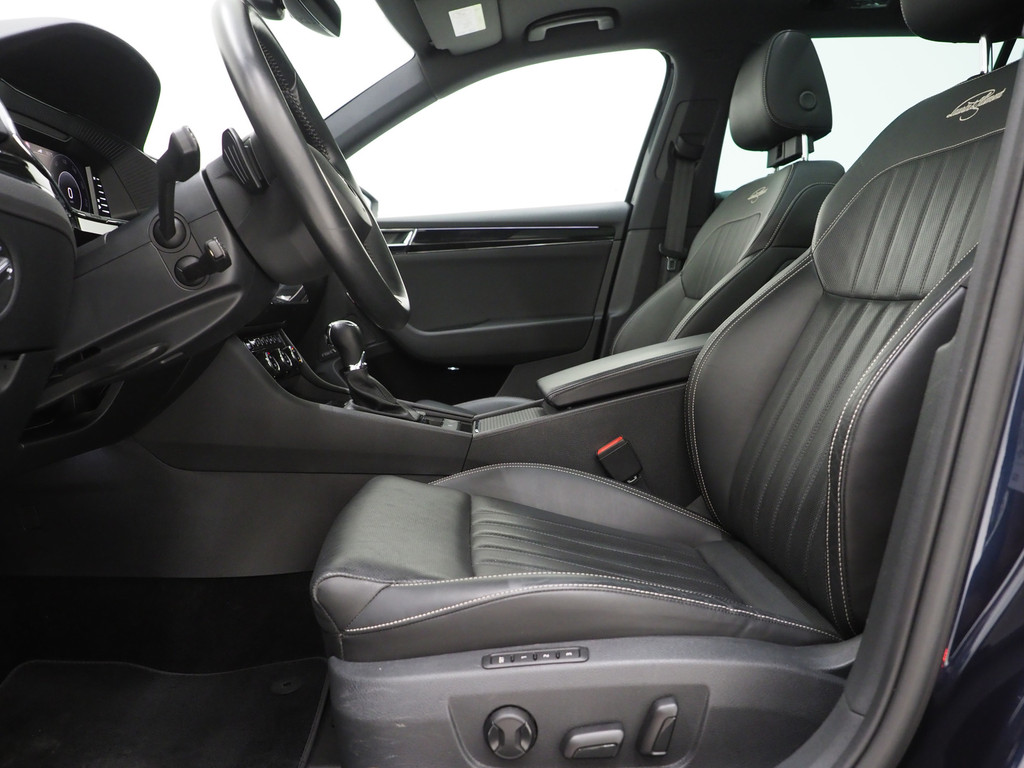 Škoda Superb Combi 1.4 TSI iV Laurin & Klement 16