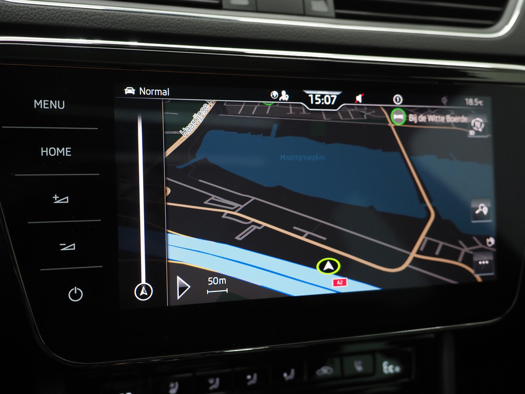 Škoda Superb Combi 1.4 TSI iV Laurin & Klement 29