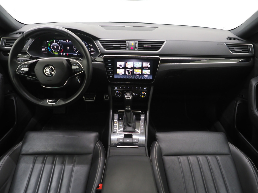 Škoda Superb Combi 1.4 TSI iV Laurin & Klement 4